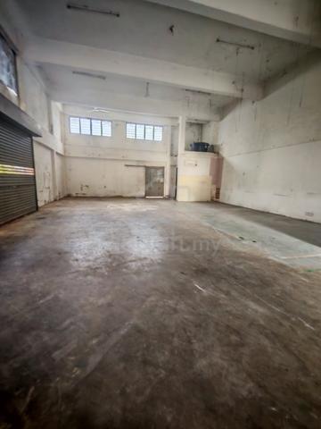 Corner unit Ground Floor Light Industry for Rent Bukit Minyak 1
