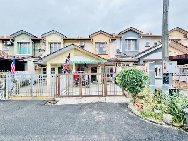 RENOVATED 2 Storey Bandar Bukit Mahkota, Seksyen 2, Bangi 1