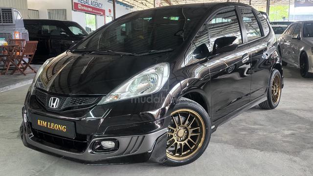 2014 Honda JAZZ 1.5 FACELIFT (A) TIP TOP CONDITION - 2