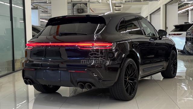 Porsche MACAN GTS 440HP Facelift RED INT PCCB - 2