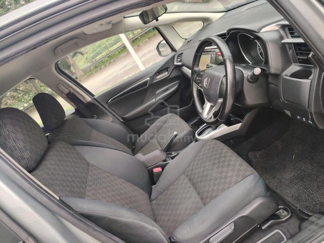 Honda JAZZ 1.5 V (A) CLEAN INTERIOR YR MADE 2016 - 4