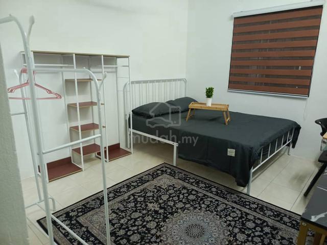 Bilik Sewa Master Bedroom,Wanita, Pavilion,Puncak Jalil, TPM ,Giant 1