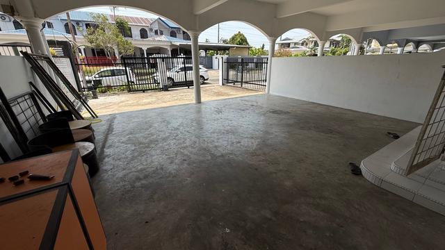 Taman BDC Kolombong | Double Storey Terrace | Fully Furnished 4R4B 1