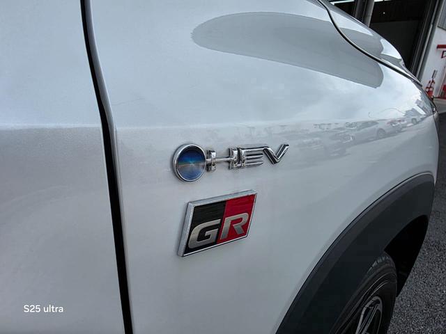 2024 Toyota COROLLA CROSS 1.8 HYBRID GRS 6k mileag - 4