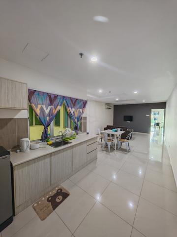 Serviced Condominium @ Laguna Marina 1