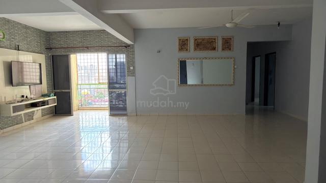 Zamrud Apartment 1