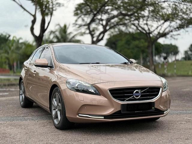 •2016✓|T5 DRIVE E✓ 8sp✓| Volvo V40 2.0 FACELIFT - 1