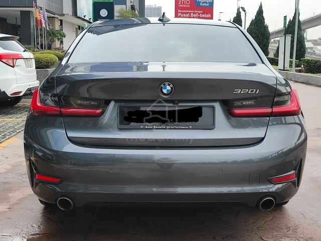2021 Bmw 320i low mileage waranty full loan - 4