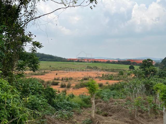 Senai seelong ( senai idaman ) 7.5 ekar converted light industry land 2