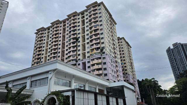 Sri Gotong Apartment 2