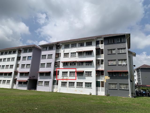Pangsapuri Taman Tasik Utama 1