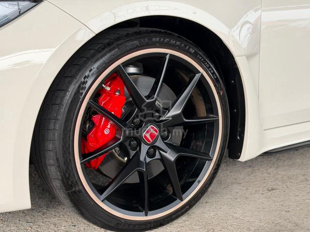 752KM 6A 2024 Honda CIVIC FL5 TYPE R NEW CAR - 3