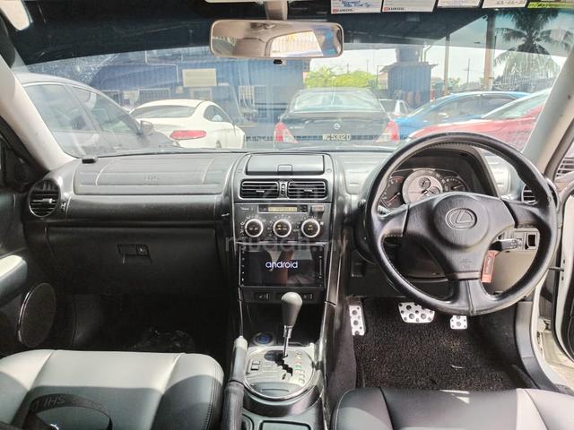 2003 Toyota LEXUS ALTEZZA 2.0 RS200 (A) - 4