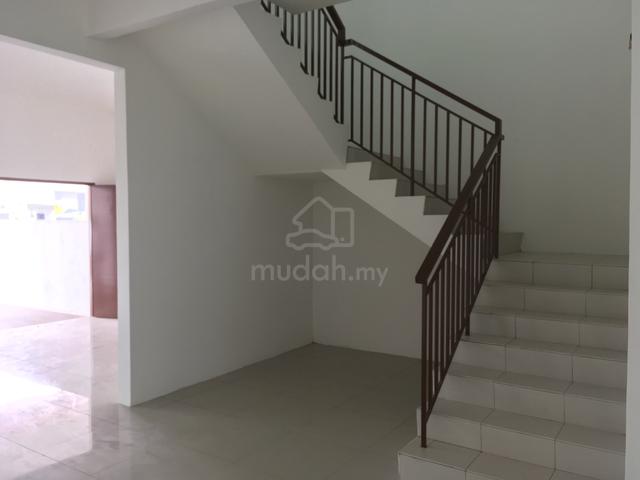 FULL Loan CASH Back 21K FREEHOLD 18x64 2 Sty 4R3B Jln Kebun Sijangkang 4