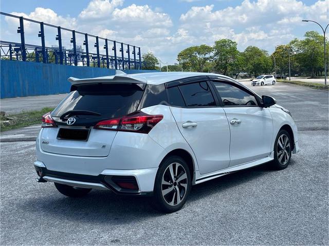 2022 Toyota YARIS 1.5 E (A) - 5