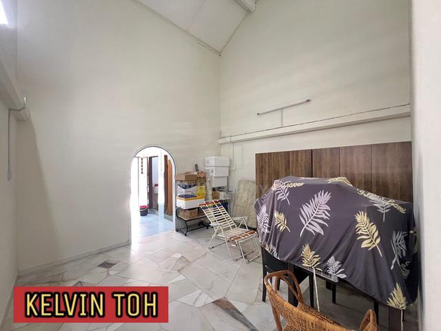 1.5 STOREY TERRACE CORNER BASIC FITTING CHEAPEST in MARKET AIR ITAM 1