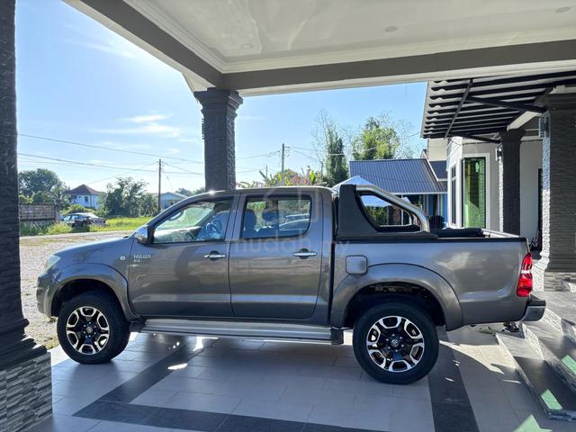 2010 Toyota HILUX G FACELIFT DOUBLE CAB (M) Cars for sale in