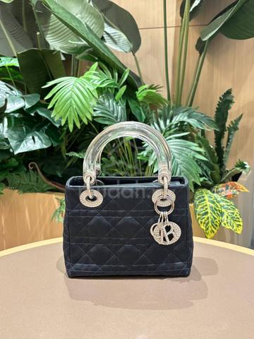 Carousel Image Selected