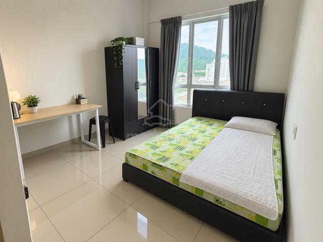 Master Room with Own Bath [Solaria Square @ Bayan Lepas] 1