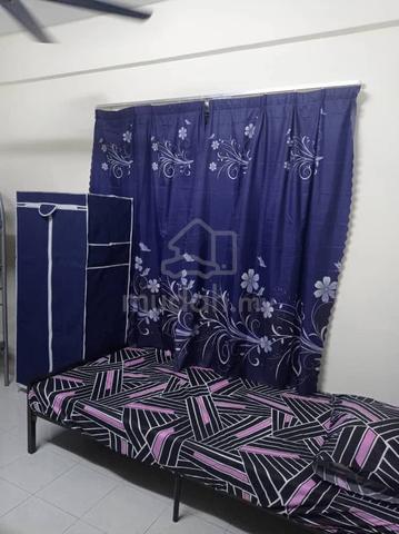 Bilik sewa perempuan 1