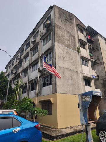 Flat Taman Dagang 1