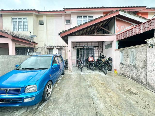Double Storey Terrace Jalan Kasturi Bukit Beruntung Rawang 1