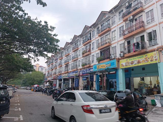 Park Avenue (Tampoi Indah) 1