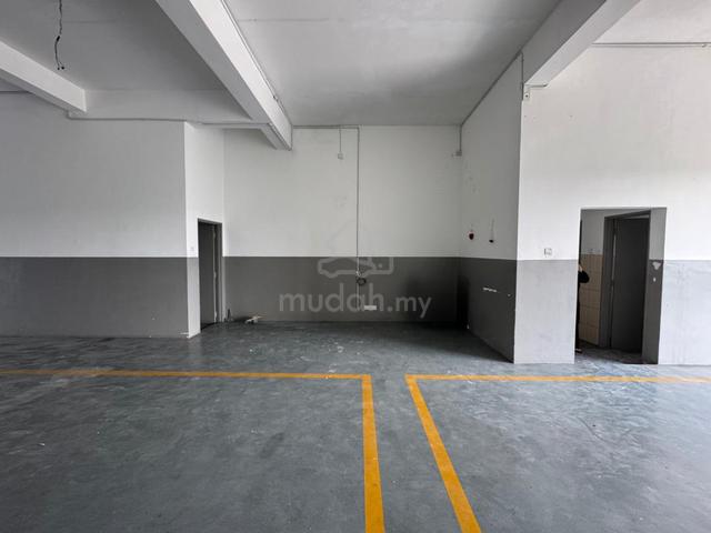 Facing main road ground floor shop Kota Bayuemas Klang 1