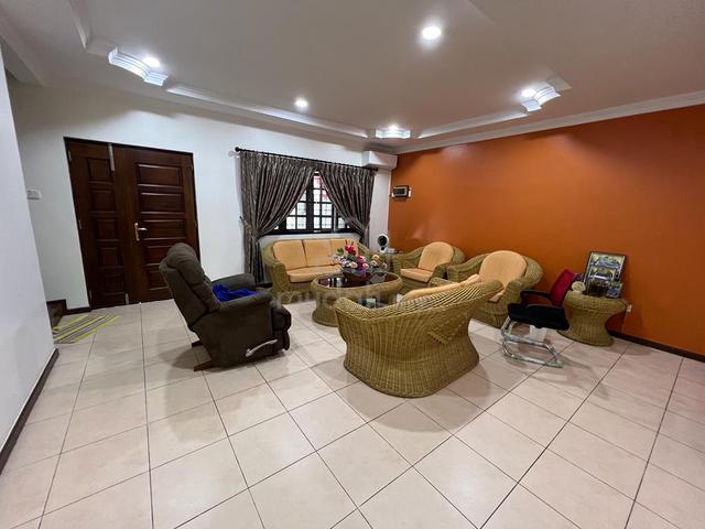 JALAN SONG Double Storey Intermediate Terrace House For Rent, Near BDC 1
