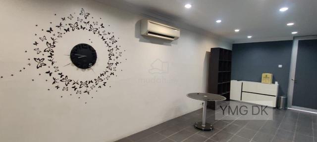 Partly Furnished & Renovated 3 Sty Shoplot Taman Sentosa Perdana Klang 1