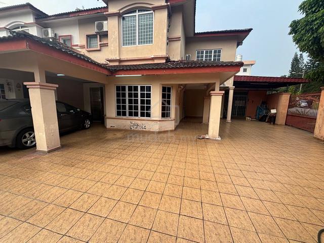 Corner 2 Storey Terraces House at Taman Kajang Prima, Partial Furnish 1