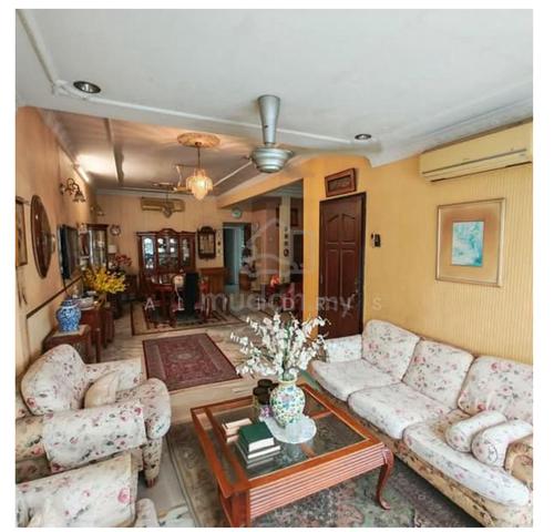 Corner Lot in USJ 4 Subang Jaya 1