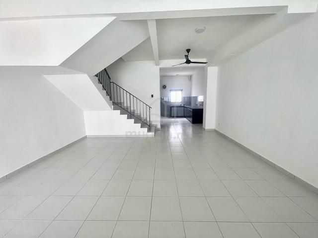 Pulai Mutiara 2.5sty good condition for rent 1