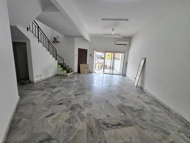 Subang Jaya USJ 6 Double Storey House For Rent 1