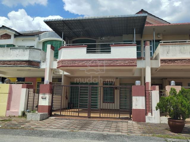 Nearby Botani Bandar Cyber Double Storey Terrace House for Sale 1