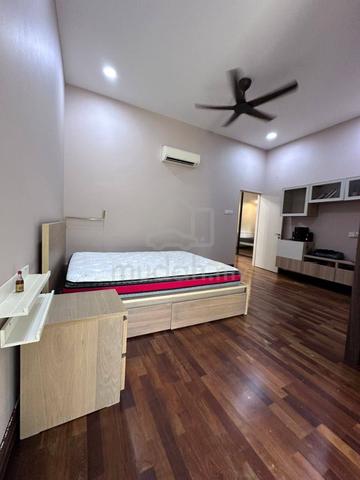 Iskandar Puteri Jalan Idaman 2.5 Storey Semi-D 6 Bed Fully Furishend 1