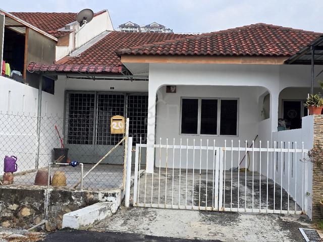 Single Storey Terrace House for Rent | Taman Bukit Mewah, Kajang 1