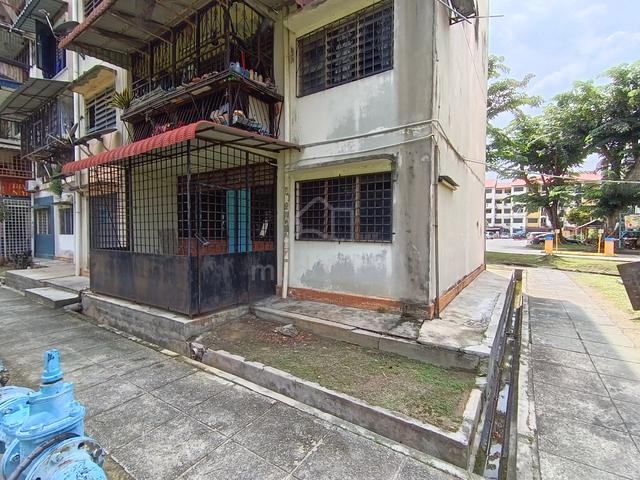 Flat PKNS Seksyen 17 Shah Alam 1
