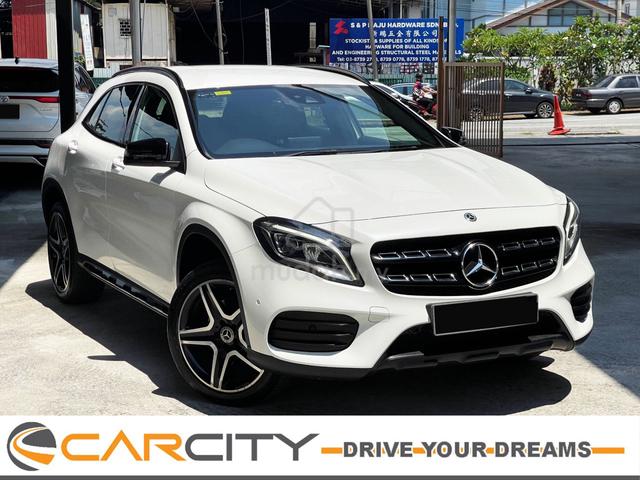 2018 Mercedes Benz GLA250 - WARRANTY - LOW MILEAGE - 2