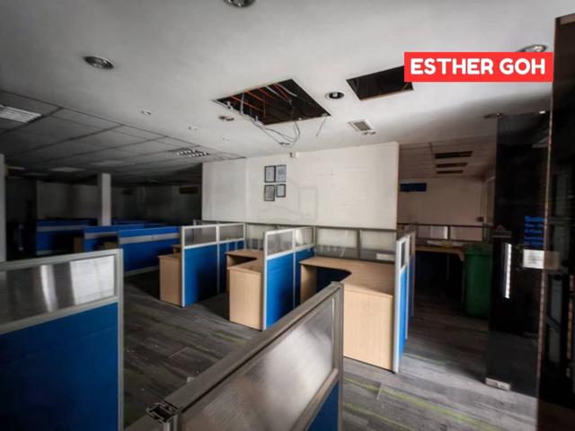 3storey 2adjoinung shoplot facing main road for rent ,Butterworth 1