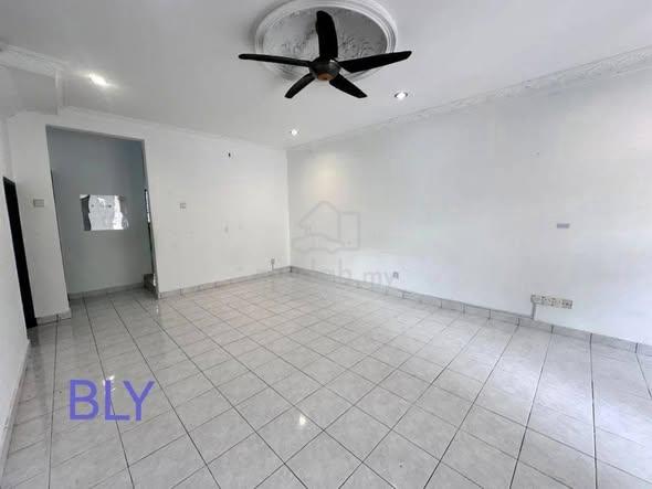 Pending Bandar Puteri Klang double sty house renovated n extended 1