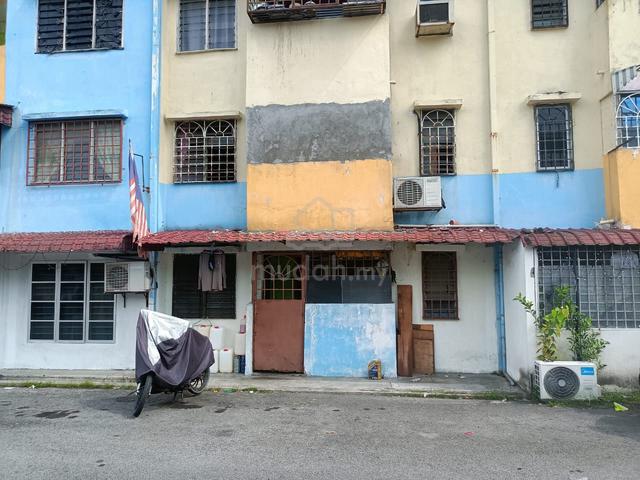 Flat PKNS Seksyen 20 1