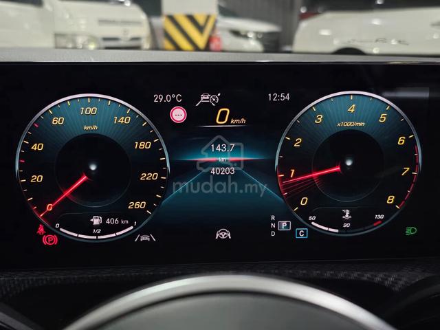 2021 M.Benz A180 Hatchback ✨AMG Face & AMG Rim✨ - 5