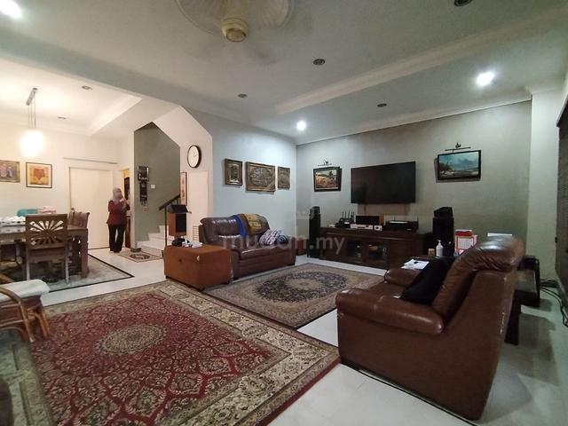 20' x 70' RENOVATED 🤩 Double Storey Seksyen 23 @ Shah Alam FOR SALE! 1