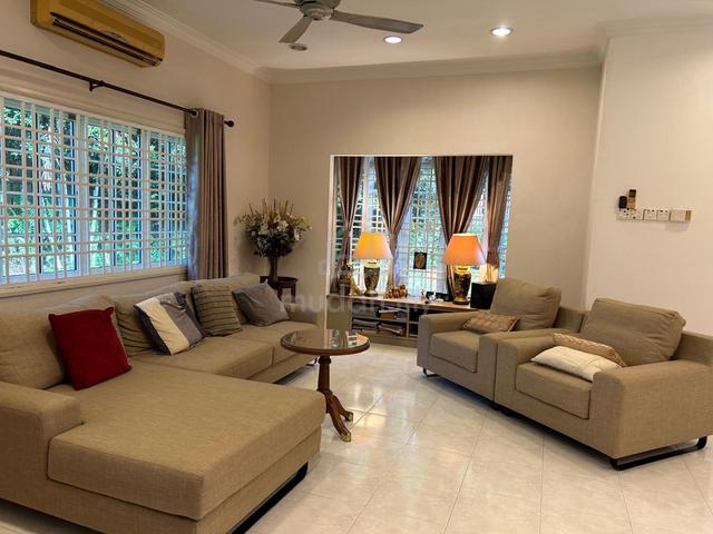 Facing Garden Gated & Guarded Bungalow House La 10463 sf Bu 2,300 sf 1