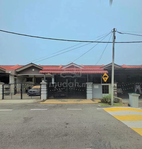 (FULLY RENOVATED) Taman Bukit Mor Permai, Parit Jawa Muar Untuk Dijual 1