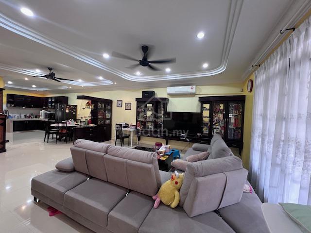 2 Storey House at Bukit Sungai Long 1