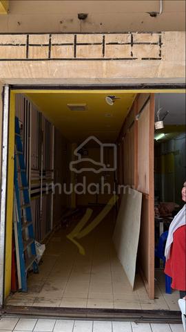 HALF SHOP LOT for RENT in TUARAN town 1