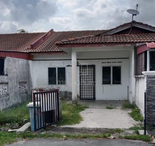 Single Storey Terrace House - TAMAN BANTING BARU 1