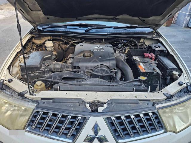 2011 Mitsubishi PAJERO 2.5 SPORT VGT (A) - 5